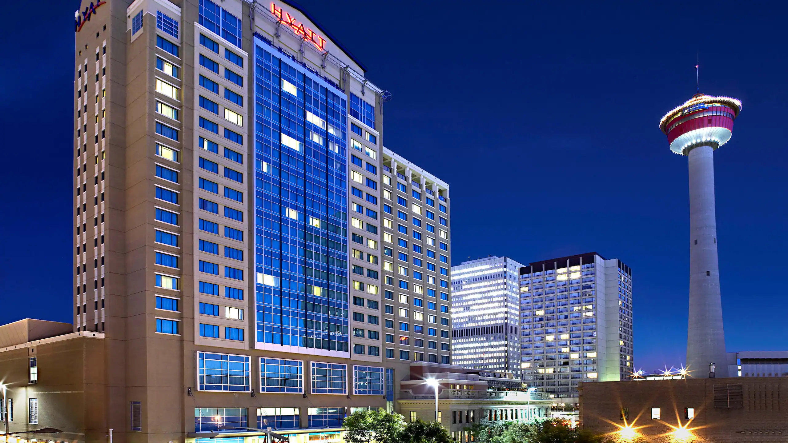 Hyatt Regency Calgary exterior